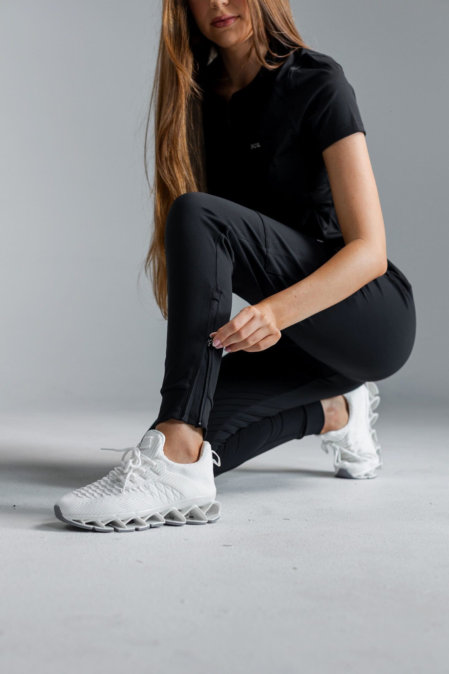 Contour Pant - Black - Image 2